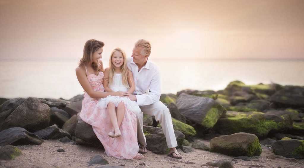 family portrait beach sunset 1024x567 1